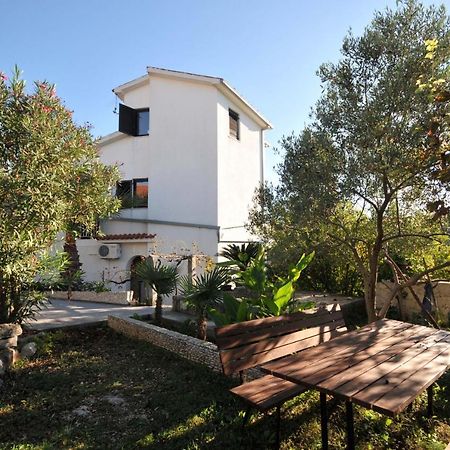 Apartments With A Parking Space Okrug Donji, Ciovo - 13732 Округ-Доньи Экстерьер фото
