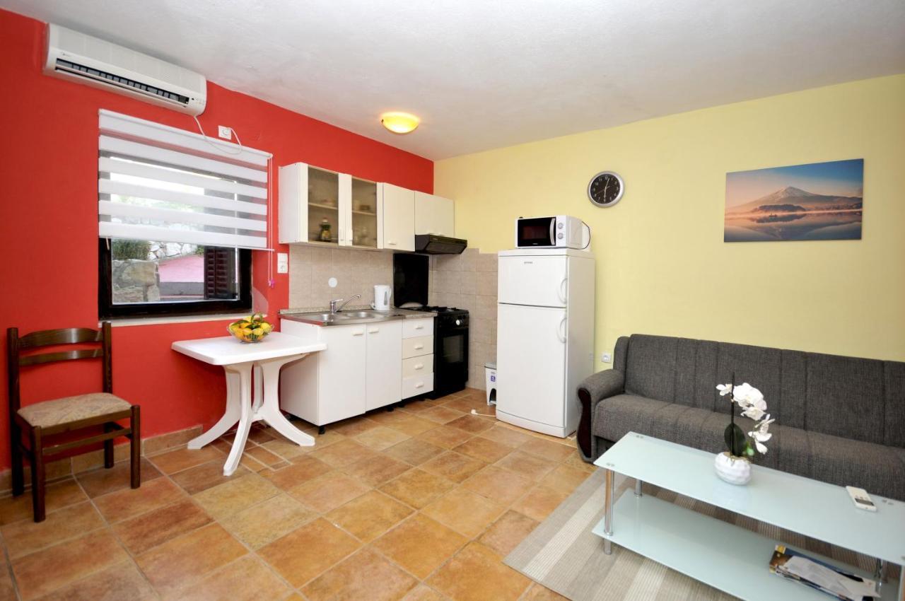 Apartments With A Parking Space Okrug Donji, Ciovo - 13732 Округ-Доньи Экстерьер фото