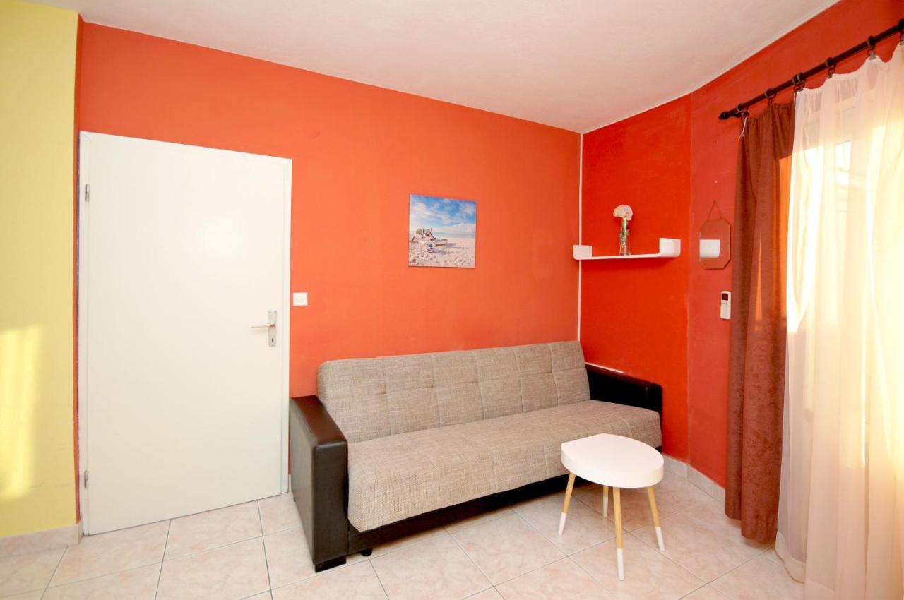 Apartments With A Parking Space Okrug Donji, Ciovo - 13732 Округ-Доньи Экстерьер фото